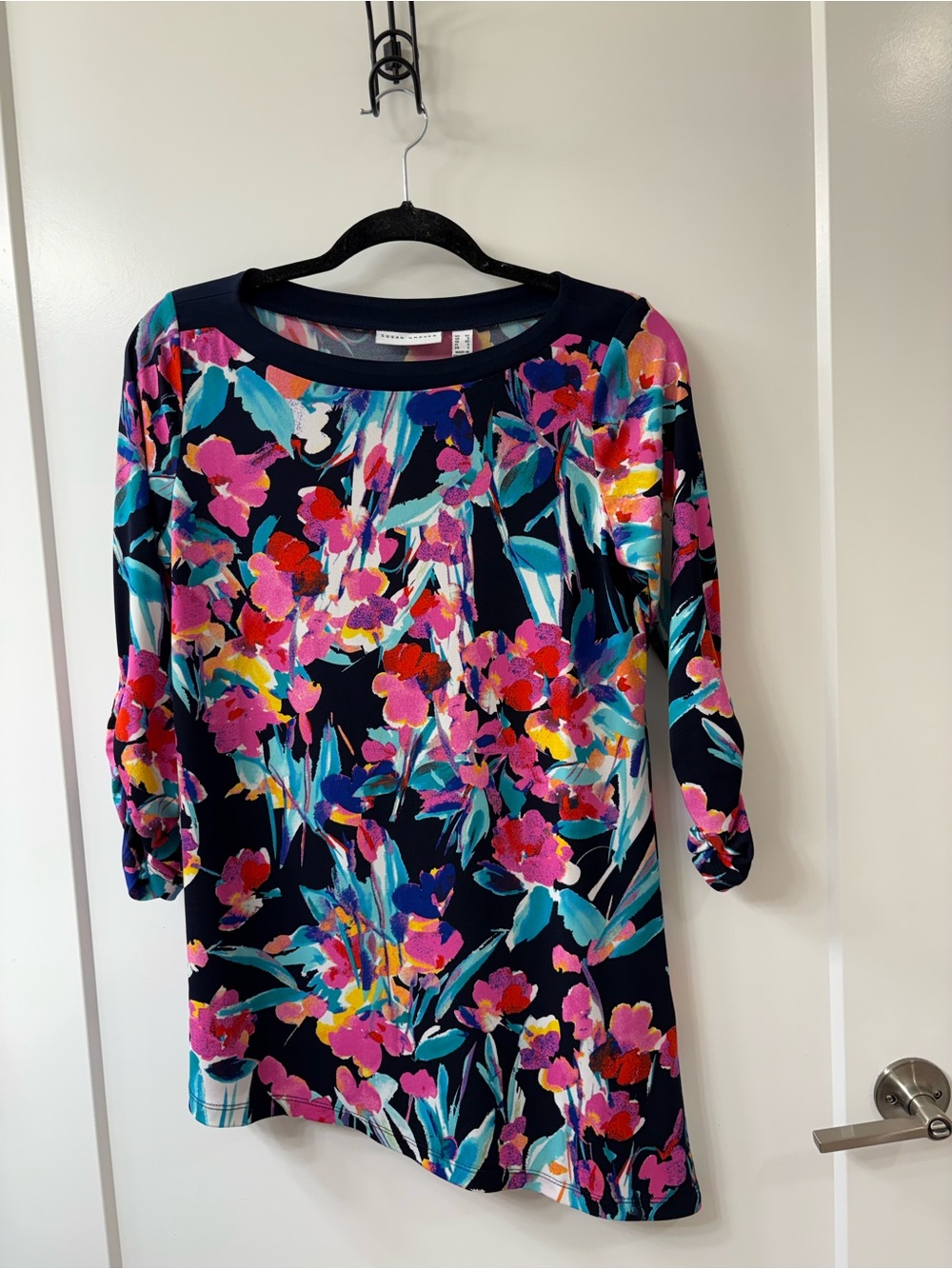 Susan Graver Printed Liquid Knit Asymmetrical Hem Tunic SZ XS